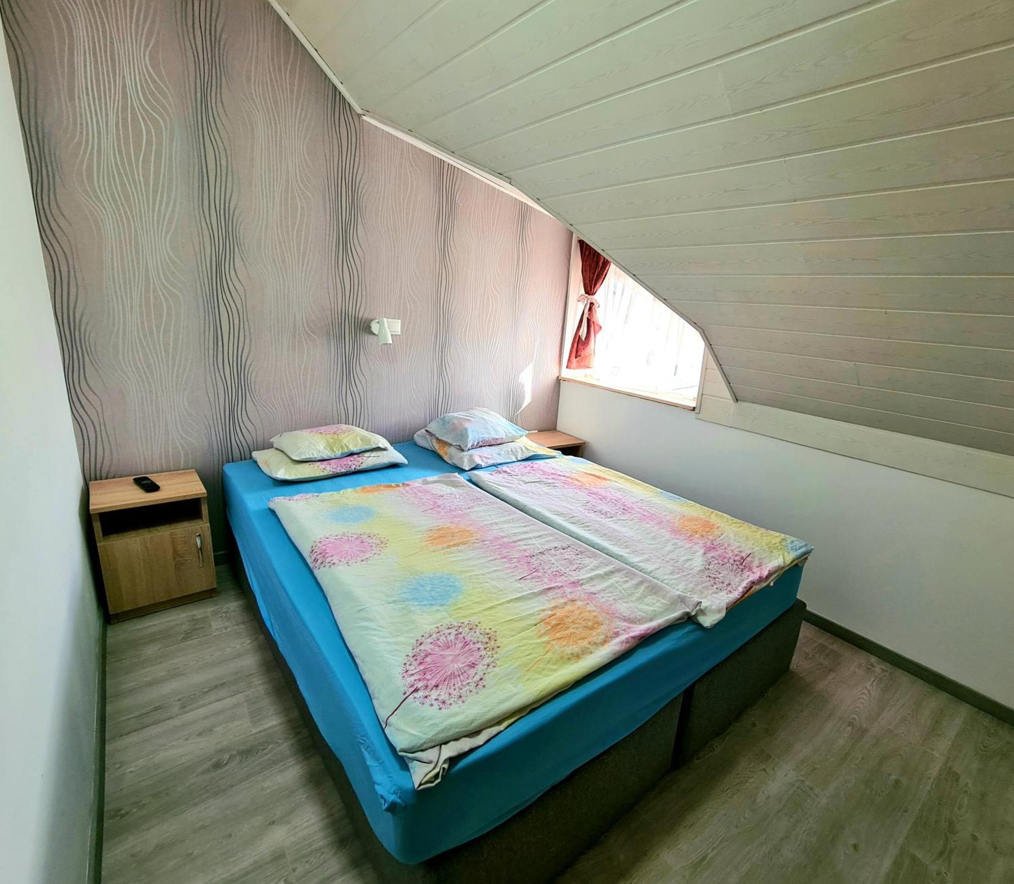 Regina Apartman Hegyko Ngoại thất bức ảnh
